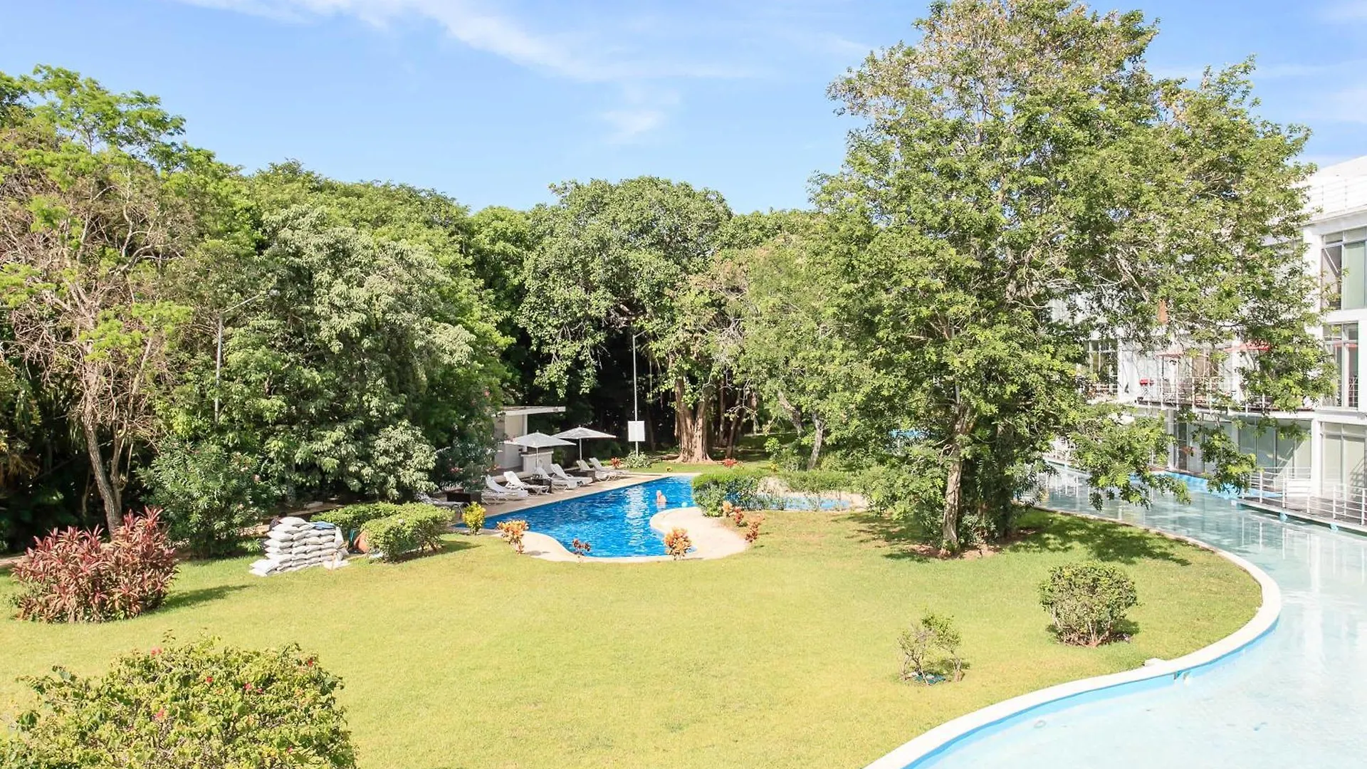 Apartamento Tranquil Stay With Pool Private Terrace And Bbq Playa del Carmen